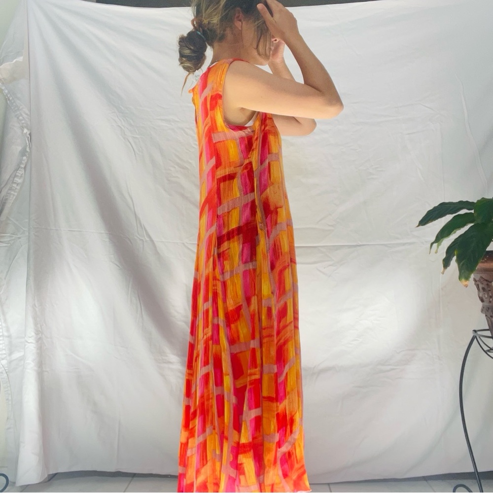 ★ VIBRANT SLEEVELESS DRESS ★ - Picture 2 of 2